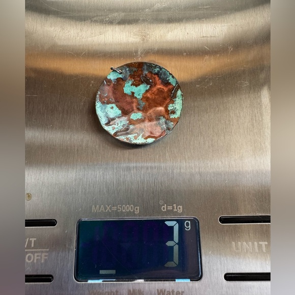 Handmade oxidized copper disc pendant or finding - Picture 4 of 5